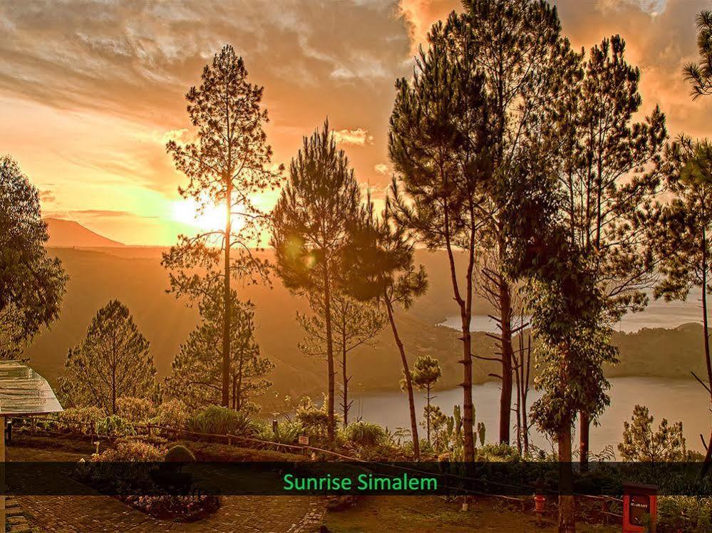 Taman Simalem Resort Tongging Exterior foto